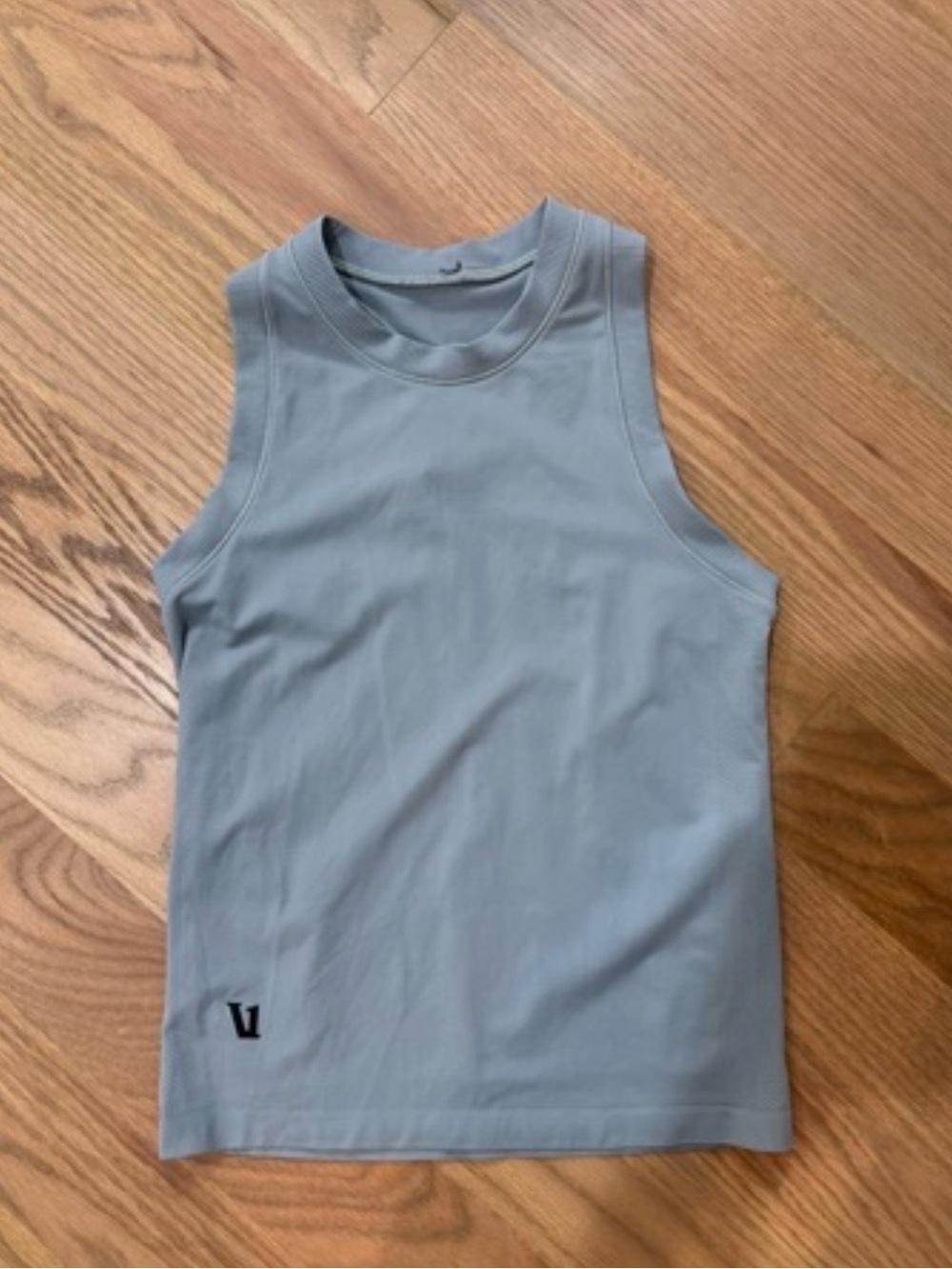 Vuori women’s tank top